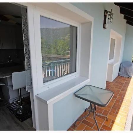 Apartment Mit Schoenem Seeblick-02 Ossiach
